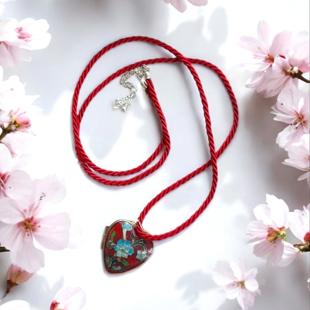 Locket Cloisonne Enamel HEART Trinket Box Pendant Long Necklace